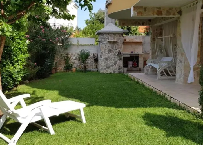 Angir Martina Brodarica (Sibenik-Knin)